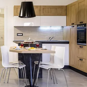 https://bandiera-68-apartment.in-sardinia.net